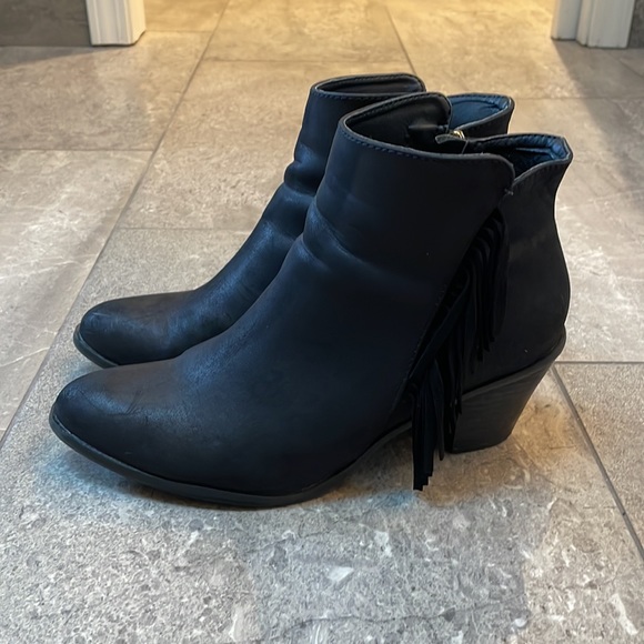 Bucco Fringe Heeled Booties - Picture 5 of 12